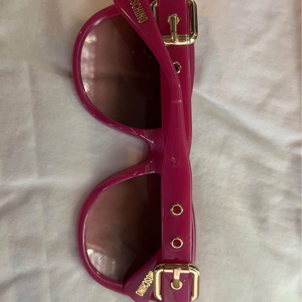Moschino Fuchsia Sunglasses with Gold Accents